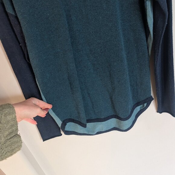 Smartwool Women's Shadow Pine Colorblock Sweater  Medium Twilight Blue Heather - Picture 4 of 8